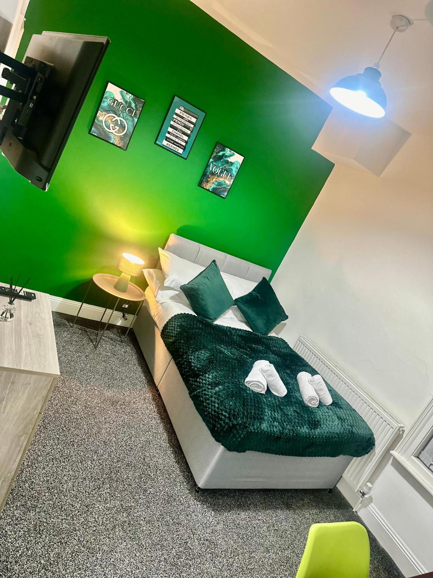 Gifford St Retreat 3Br Entire Home Мидълзбро Екстериор снимка
