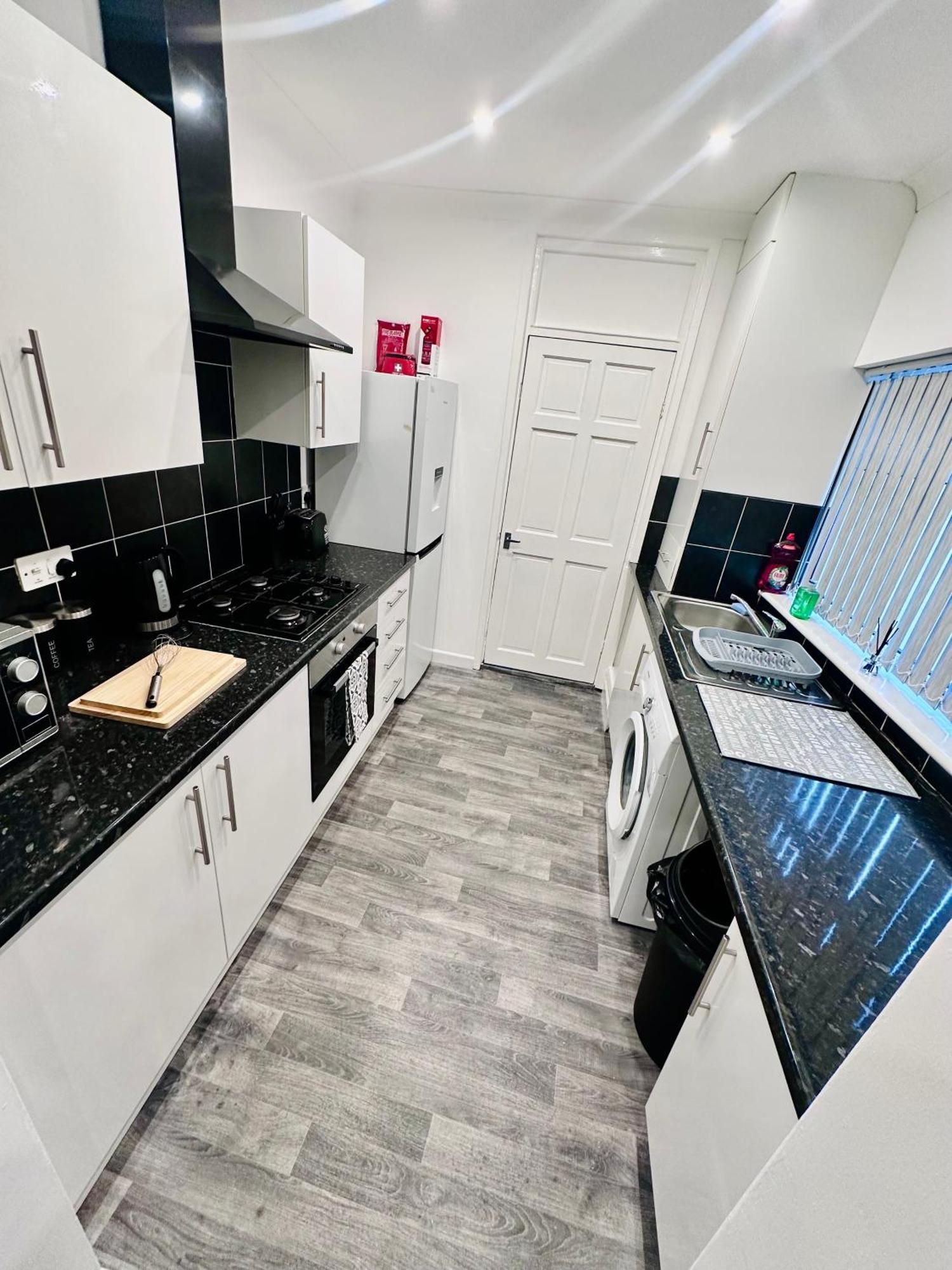 Gifford St Retreat 3Br Entire Home Мидълзбро Екстериор снимка